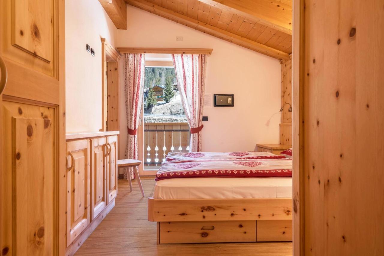 Villa Doris Canazei Bagian luar foto