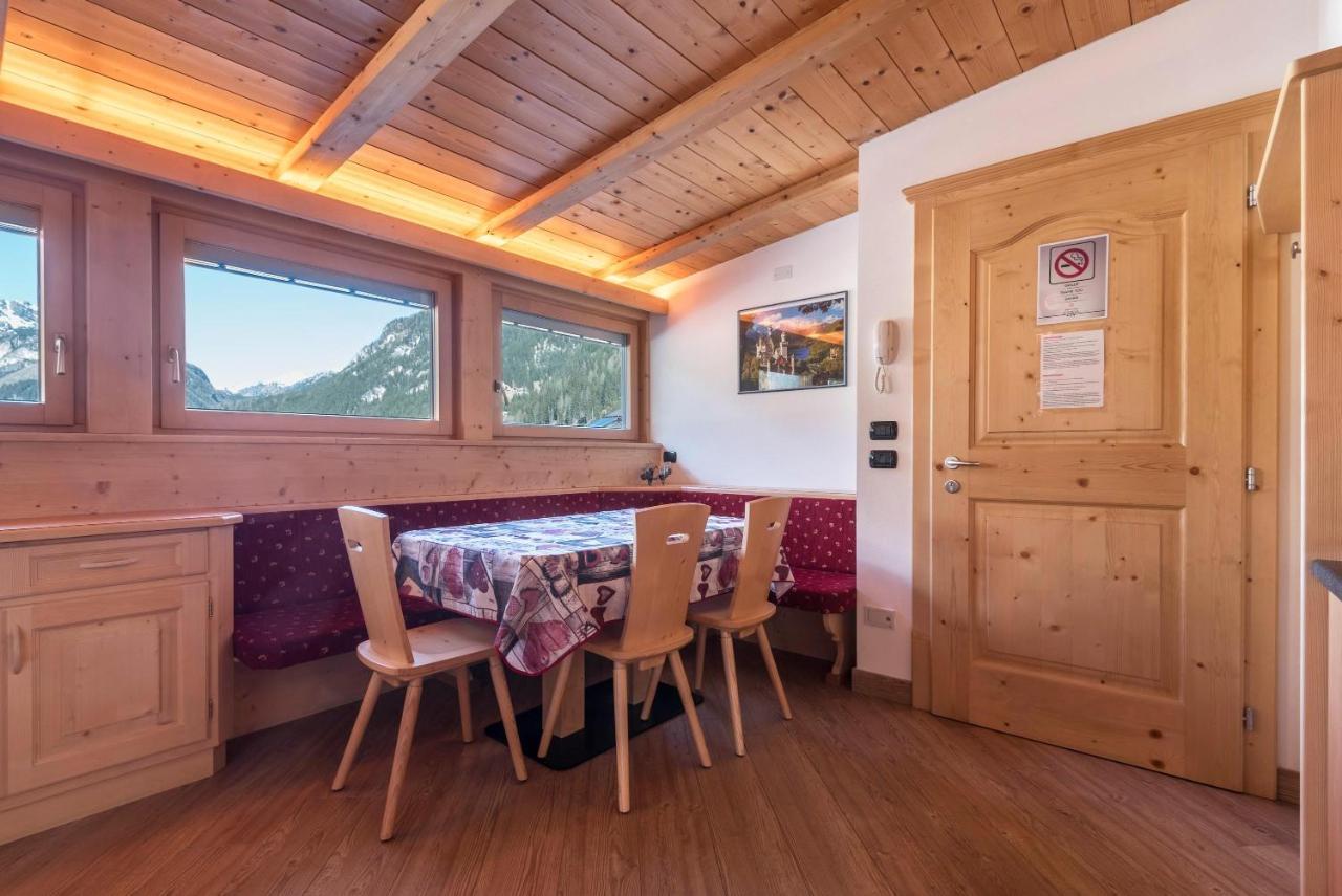 Villa Doris Canazei Bagian luar foto